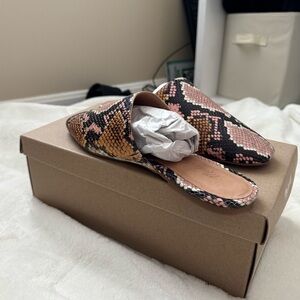 *NEW* Madewell Mule Flats in Snake Embossed Leather